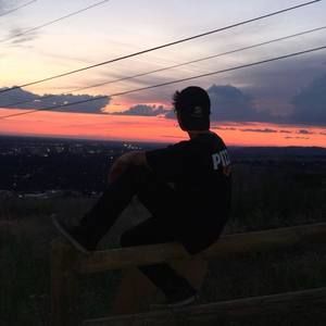 Meet your Posher, Manuel